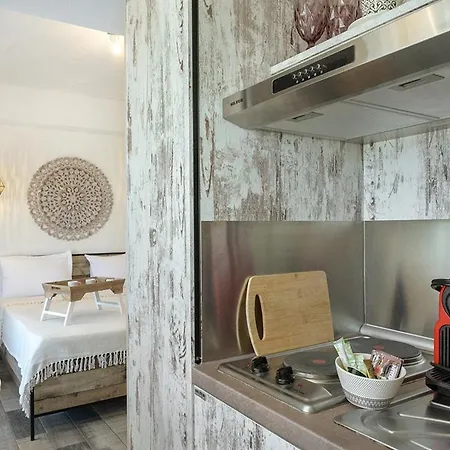 Hotel Meltemi Luxury Nea Roda