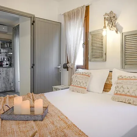 Meltemi Luxury Hotel *