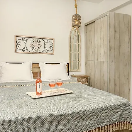 Hotel Meltemi Luxury