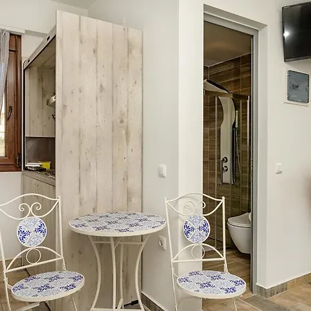 Meltemi Luxury Hotel Nea Roda