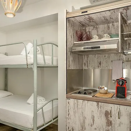 Hotel Meltemi Luxury Nea Roda