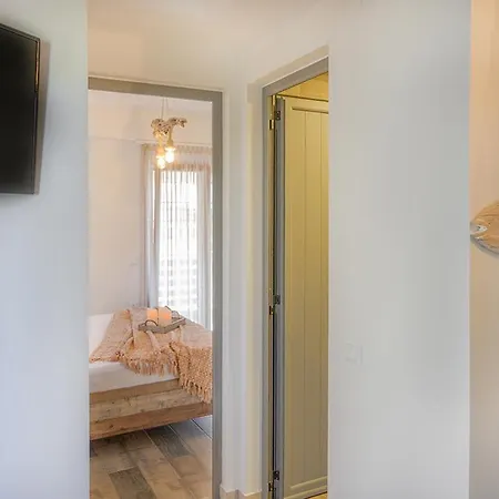 Hotel Meltemi Luxury *