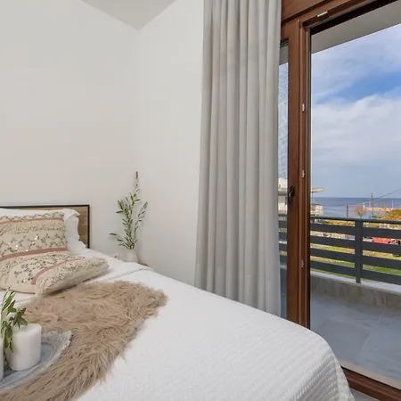 Meltemi Luxury Νέα Ρόδα