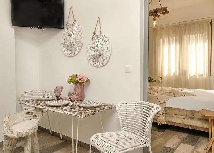 Meltemi Luxury Hotel *