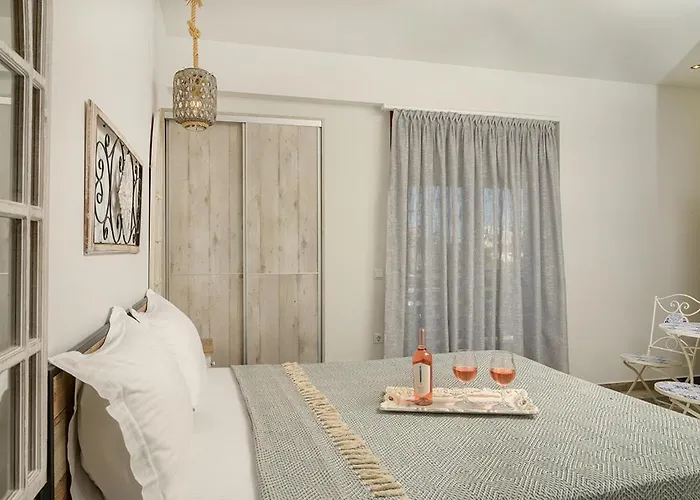 Meltemi Luxury Hotel