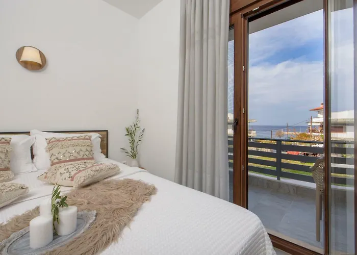 Meltemi Luxury Nea Roda